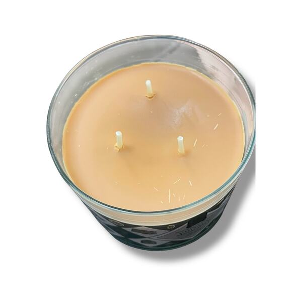 Bath & Body Works Vintage Memories 3 Wick Candle Sweet Cream Cinnamon 14.5 oz - Picture 7 of 12